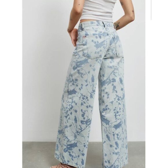 BDG Low & Wide Jean - Floral Print Size 27 - Picture 2 of 9